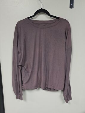 Women's Long-Sleeve Crewneck Top in Deep Mauve And Has Open Back